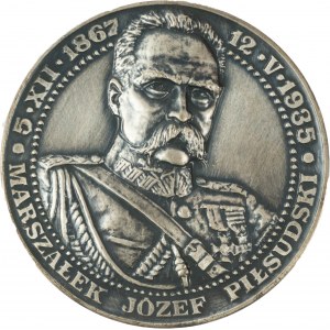 Medaila maršala Józefa Piłsudského - Získanie nezávislosti 11. novembra 1918, signovaná Kotyłło, postriebrená