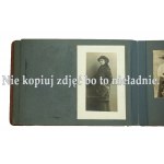 Album fotografií zachycující dvorský život majitelů panství Przygodzice [práce, volný čas, vojenství].