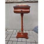 Table à aiguille Biedermeier
