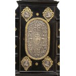 Piedmontese coin cabinet writing desk with metal plates - 18th century, black lacquered, with metal applications on the side doors depicting family members of noble lineage; on the door in the foreground is a coat of arms surrounded by faces of rulers. Th