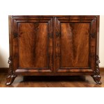 Biedermeier Secretaire - Northern Europe, mid-19th century, Mahogany feather veneer with pull-out shelf inside the cabinet. Lower part with two doors. Height x width x depth: 150 x 101 x 55 cm. Item condition grading: **** good.
