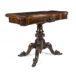 English Victorian gaming table - 19th century., made of mahogany, rotating top and casket under the top. Height x width x depth: 73 x 90 x 45 cm. Item condition grading: *** fair.