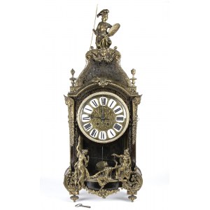 Mantel clock - France, 19th century, A shaped case resting on spinning top feet, adorned with bronze statuettes representing the 'Moire', the personification of ineluctable destiny also called Fatae, i.e. those who preside over fate, placed on the front d