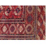A Bukhara Tekke carpet - TURKMENISTAN, late 19th century, Dimensions: 328 x 230 cm. Item condition grading: **** good.