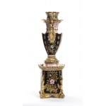 Ceramic vase - 19th century, signed JACOBE PETIT, signed by Jacob Petit (1797-1868), a well-known Parisian ceramist. Petit joined the Manufacture de Sèvres in 1822 after studying drawing as an autodidact and working with Antoine Jaen Gros. Passionate abou