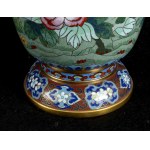Chinese cloisonné vase - 20th century, enamelled in cloisonné technique. Height x diameter: 23 x 10 cm. Item condition grading: **** good.