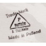 Továrna na fajáns Pacikovo, Žena s kartáčem, počátek 20. století.