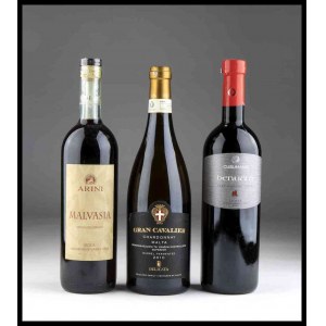 Lotto Multiplo Vini Lot of Malvasia, Chardonnay, Nero D'Avola - 3 bottles (bt), vintage 2000.Level: