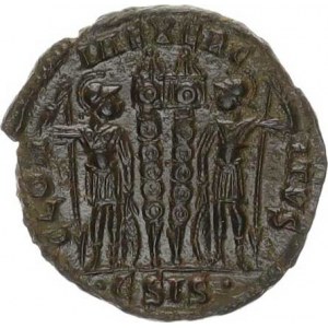 Constantinus II. (317-340), AE 18, dva vojáci drží kopí a štíty, uprostřed dvě standarty