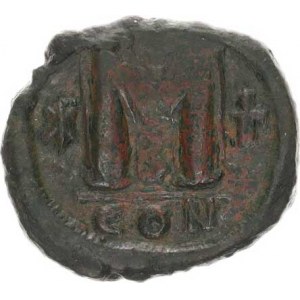 Justinian I. (527-565), AE follis (40 nummia) - typ * M +, dole v úseči CON