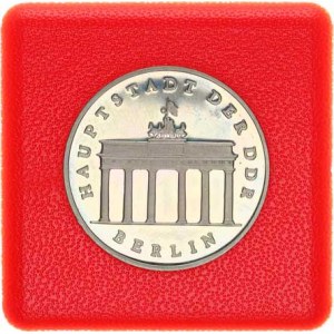 Německo - DDR (1949-1990), 5 M 1987 A - Braniborská brána KM 29 +certifikát