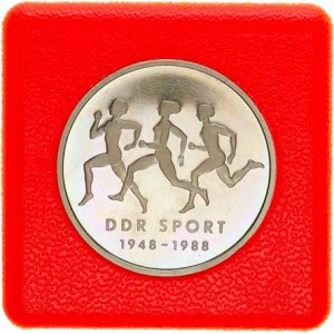 Německo - DDR (1949-1990), 10 M 1988 A - 40 let sportu KM 125 +certifikát