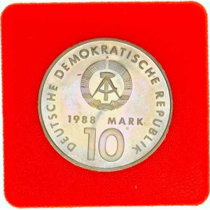 Německo - DDR (1949-1990), 10 M 1988 A - 40 let sportu KM 125 +certifikát