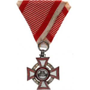 František Josef I., Vojenský záslužný kříž, stříbrný III. třídy s válečnou dekorací,