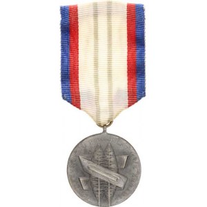 Československo, Medaile Za upevňování přátelství ve zbrani II .třída -stříbrná