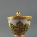 Cup and saucer, right. Dresden, 1st half of the 20th century.