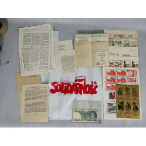 Set of Solidarity-related Memorabilia