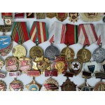 SSSR - Sada odznaků, medailí a součástí uniforem