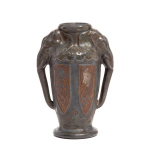 Vase mit Elefantenkopf, Muster Nr. 62, Lavinit. Krupka und Perlicz