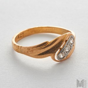 Ring with 3 diamonds - 750 gold