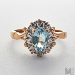 Prsteň s akvamarínom a diamantmi - 375 zlatý