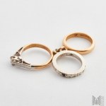 Charms in the shape of rings - 375 gold
