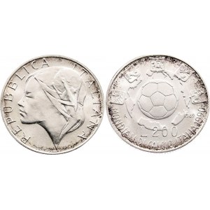 Italy 200 Lire 1989 R