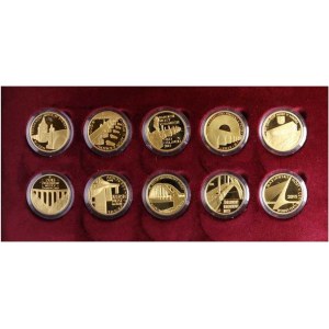 Sada 10 zlatých mincí Hrady České republiky 2016 - 2020, certifikáty, kapsle, luxusní dřevěná etue, Au,