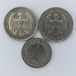 1 Marka 1924 A, 1 Reichsmark 1934 D (hrany), 50 Rpf 1927 D, 3 ks