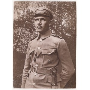 [Fotografie eines Soldaten der polnischen Legionen. Abmessung 39,8 x 29. Zwischenkriegszeit]