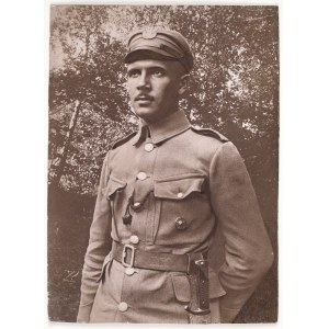 [Photograph? of a soldier of the Polish Legions. Dimension 39.8 x 29. Interwar period].