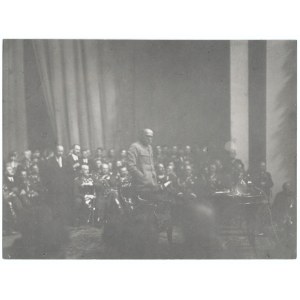 [PI£SUDSKI Jozef during a speech] Photograph by Jan Bulhak. Vilnius