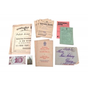 World War I and World War II memorabilia set