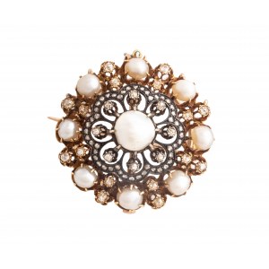Brooch with pearls and diamonds France (Paris), 2nd half of the 19th century.