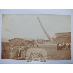 Lubawka, Liebau, wyburzanie komina, 1904