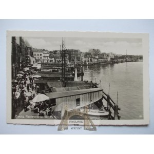 Gdańsk, Danzig, Motława, targ Rybny, łodzie, 1941