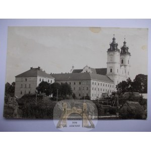 Stara Wieś near Brzozów, basilica, photographic, circa 1930.