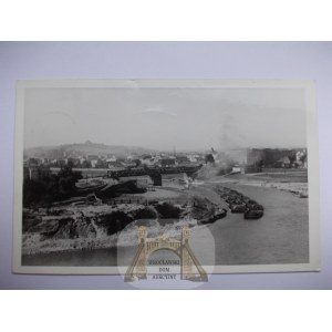 Krakow, panorama, barges, 1944