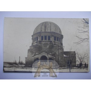 Ukraine, Lviv, Judaica, Jewish cemetery, synagogue, cemetery chapel, ca. 1920