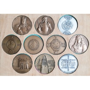 Zestaw 10 medali kolekcjonerskich z mennicy warszawskiej
