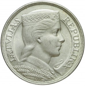 Lotyšsko, 5 lats 1932