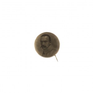 Pin with an image of Józef Piłsudski