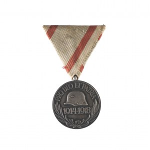 Hungary. PRO DEO ET PATRIA medal with ribbon.