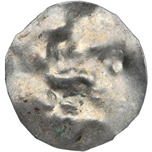 Raně středověká náhradní mince - disk vybroušený ze stříbrného plechu bez známek ražby.