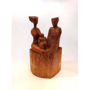 Piotr Tyborski, sculpture Family, wood,