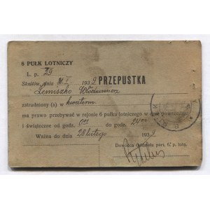 [6 PUŁK Lotniczy, 1939]. Przepustka wydana kwatermistrzowi Włodzimierzowi Lemiszko przez dowódcę Oddziału Portowego 6 Pu...