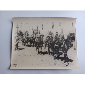PHOTO PRE-WAR ARMY SOLDIERS HORSES 1935