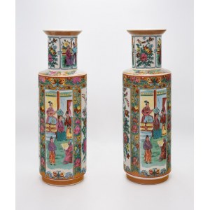 A pair of vases in the Chinese manner