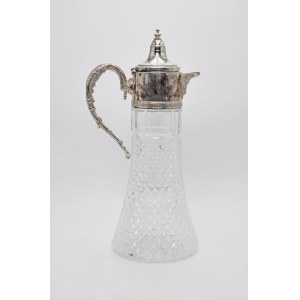 Wine carafe with ice cartridge