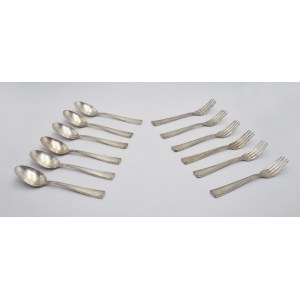 Set of cutlery for dishes: spoons, forks 6 pieces each.
